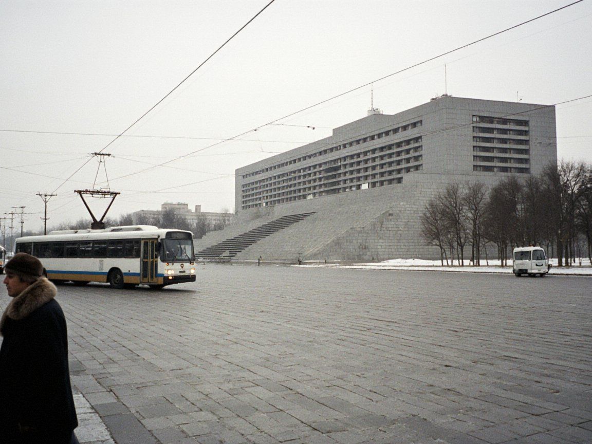 Central Square, Nurzhan, on a winter morning